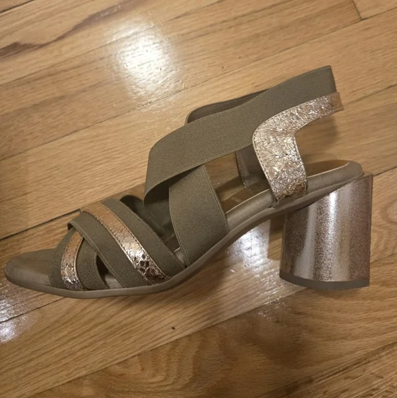 Ron White Made In Italy Women's Tan and Gold Sandals Sz 37 - Picture 5 of 15